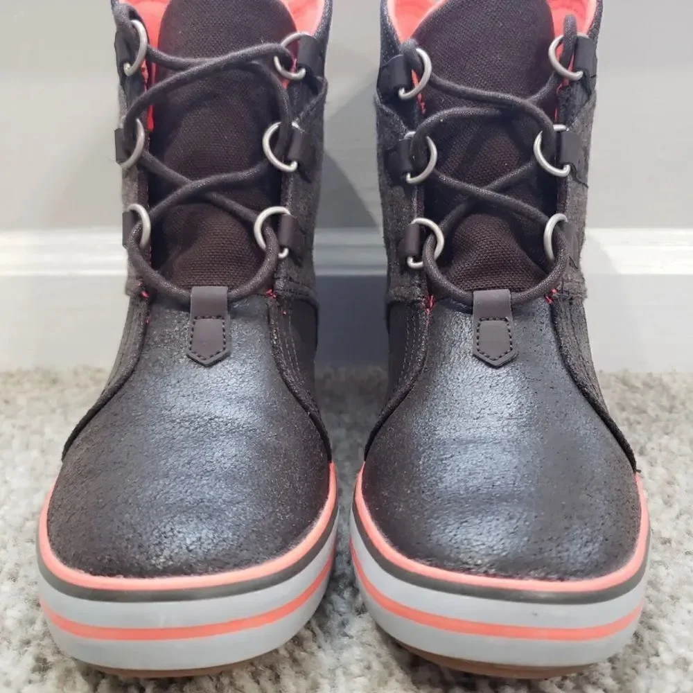 NIKE Carico Mid-calve Leather Dark Brown Cinder Boots Shoes - Womens Size 5.5